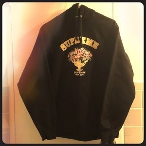 Supreme Centerpiece Hooded Sweatshirt